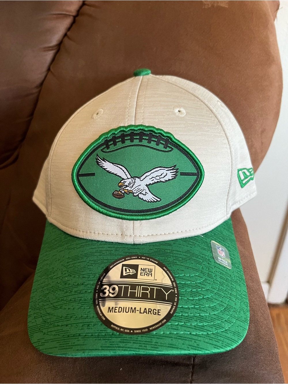 Philadelphia Eagles New Era NFL sideline Flexfit hat ML